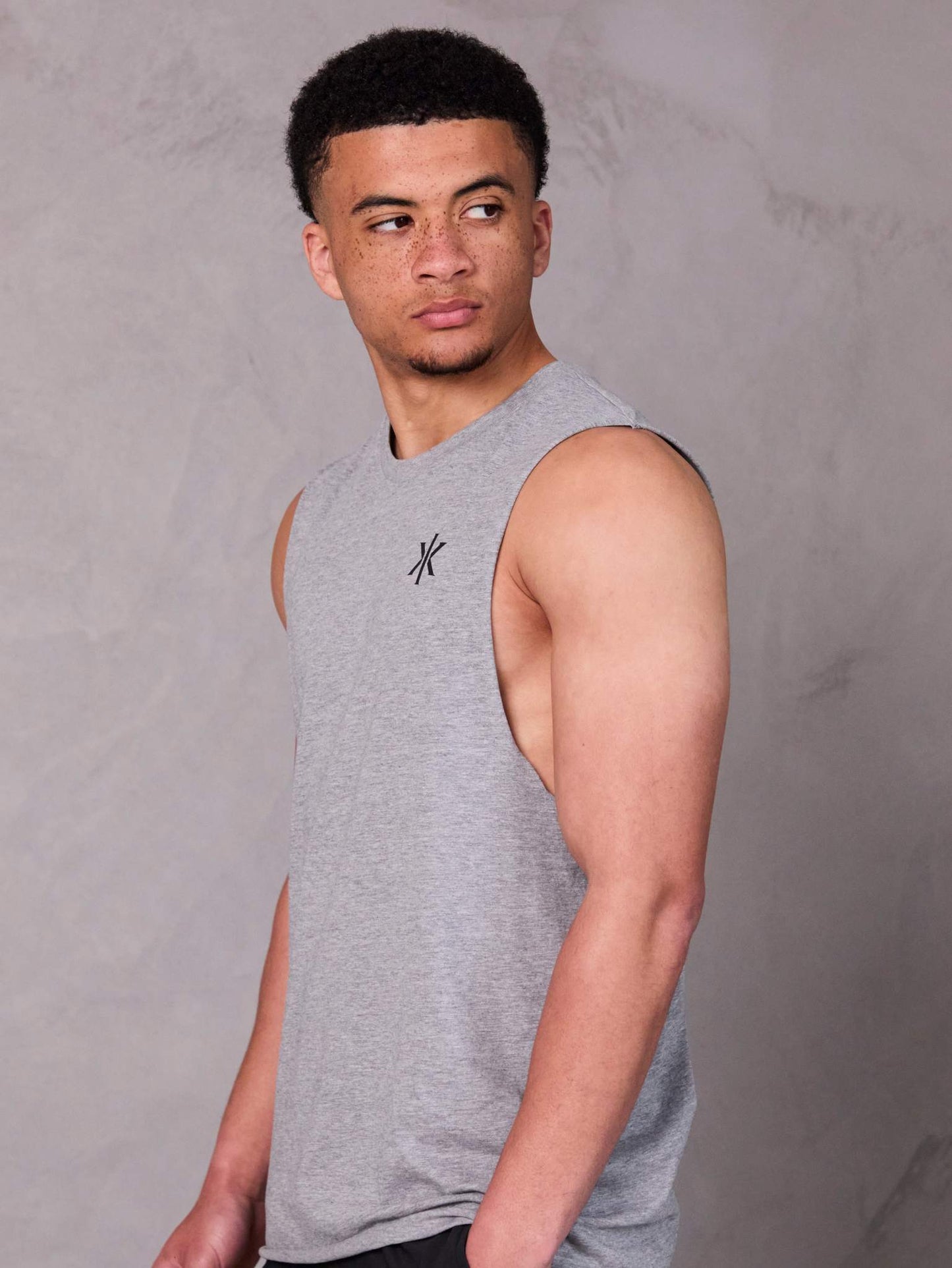 Drop Arm Tank - Grey